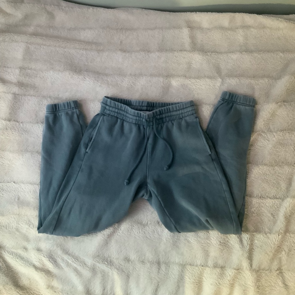 TNA/ARITZIA JOGGERS